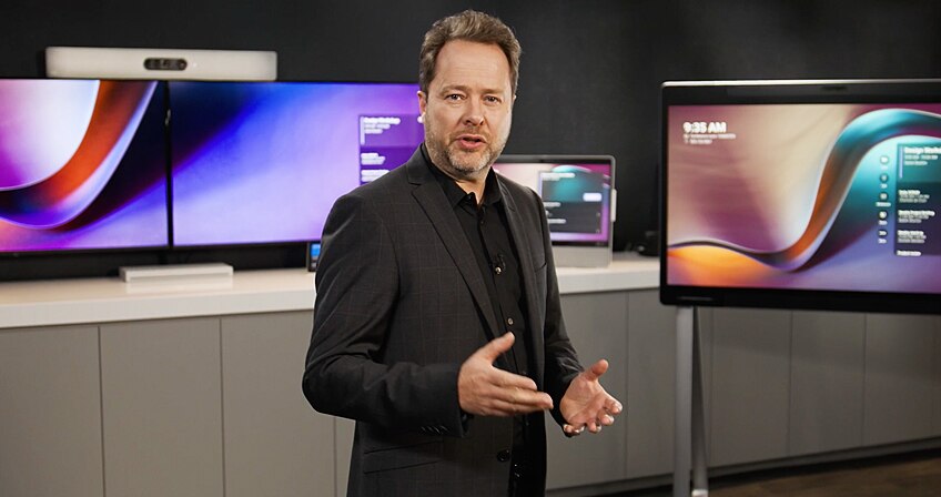 Cisco's Snorre Kjesbu presenting.