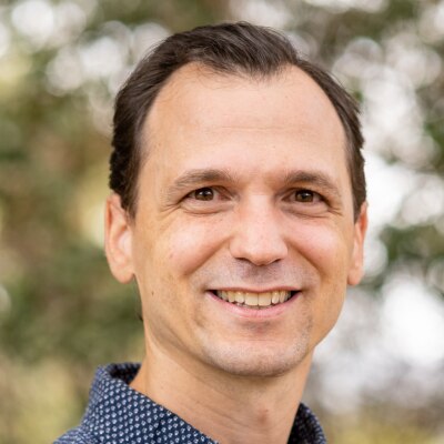 Michael Bernstein Headshot